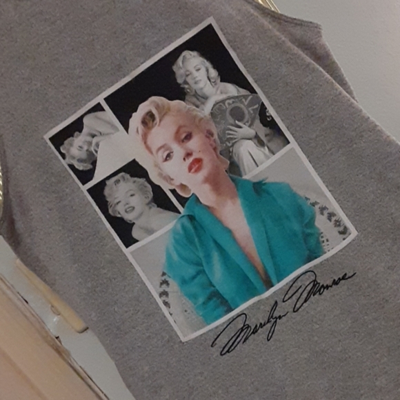 Marilyn Monroe tank top - Picture 2 of 3